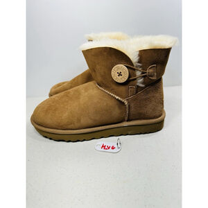 UGG 1016422 Mini Bailey Button II Ladies Boots 9